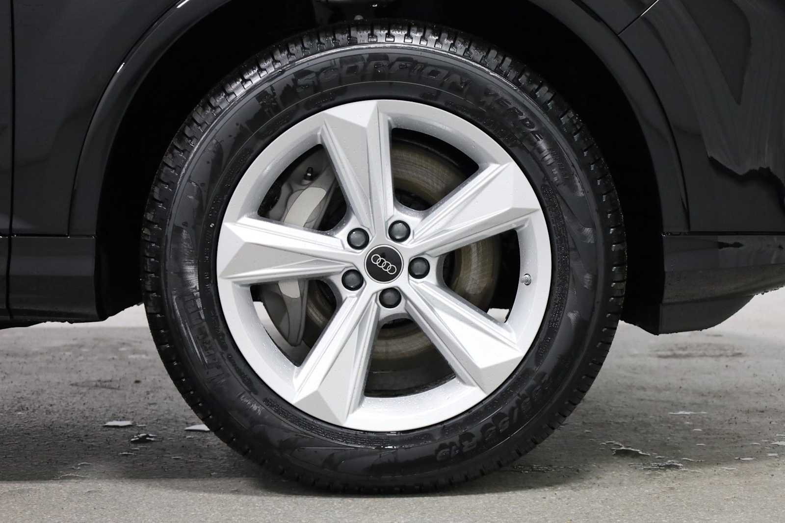 Thumbnail: 2026 Audi Q7 - 12