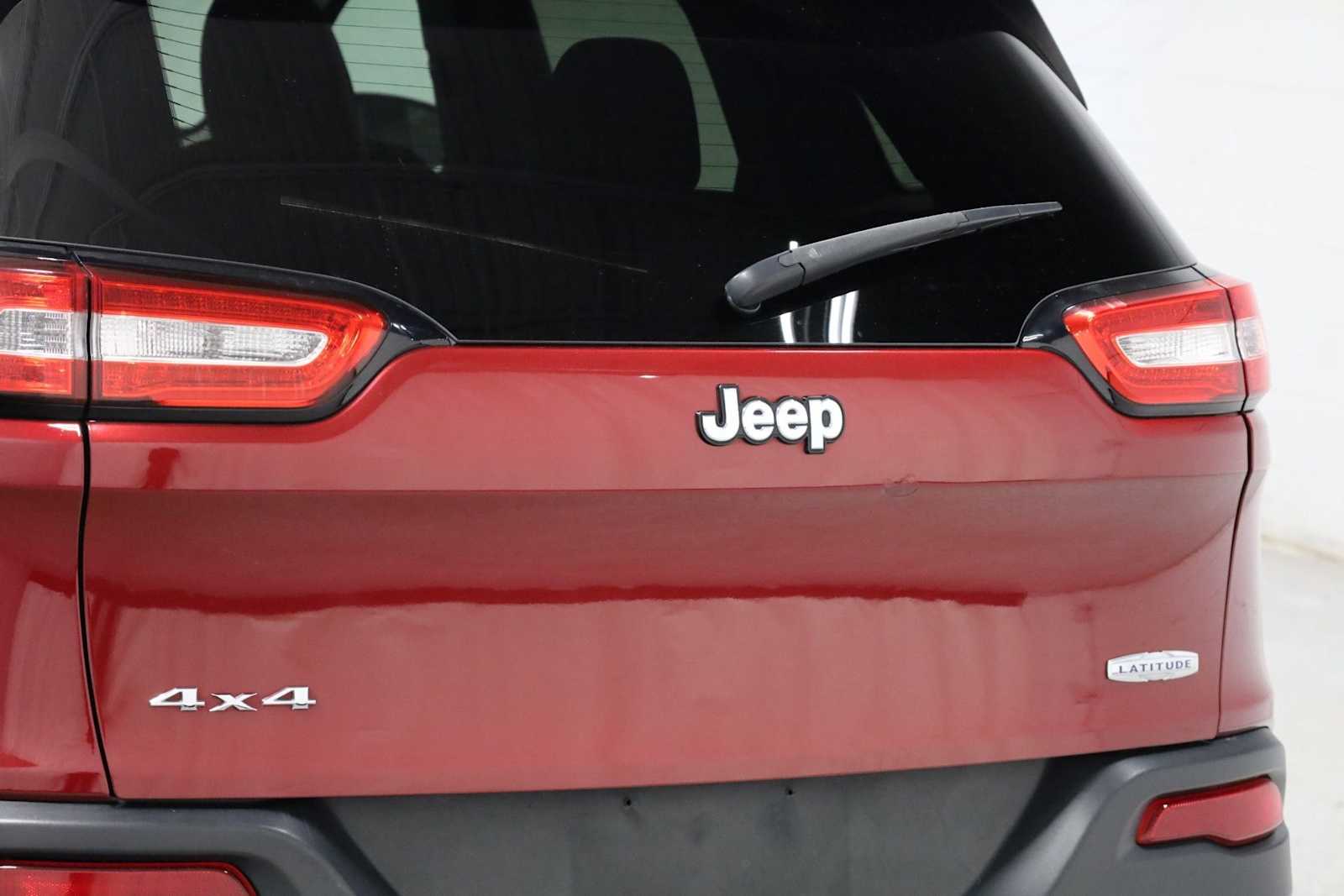 Thumbnail: 2014 Jeep Cherokee - 8