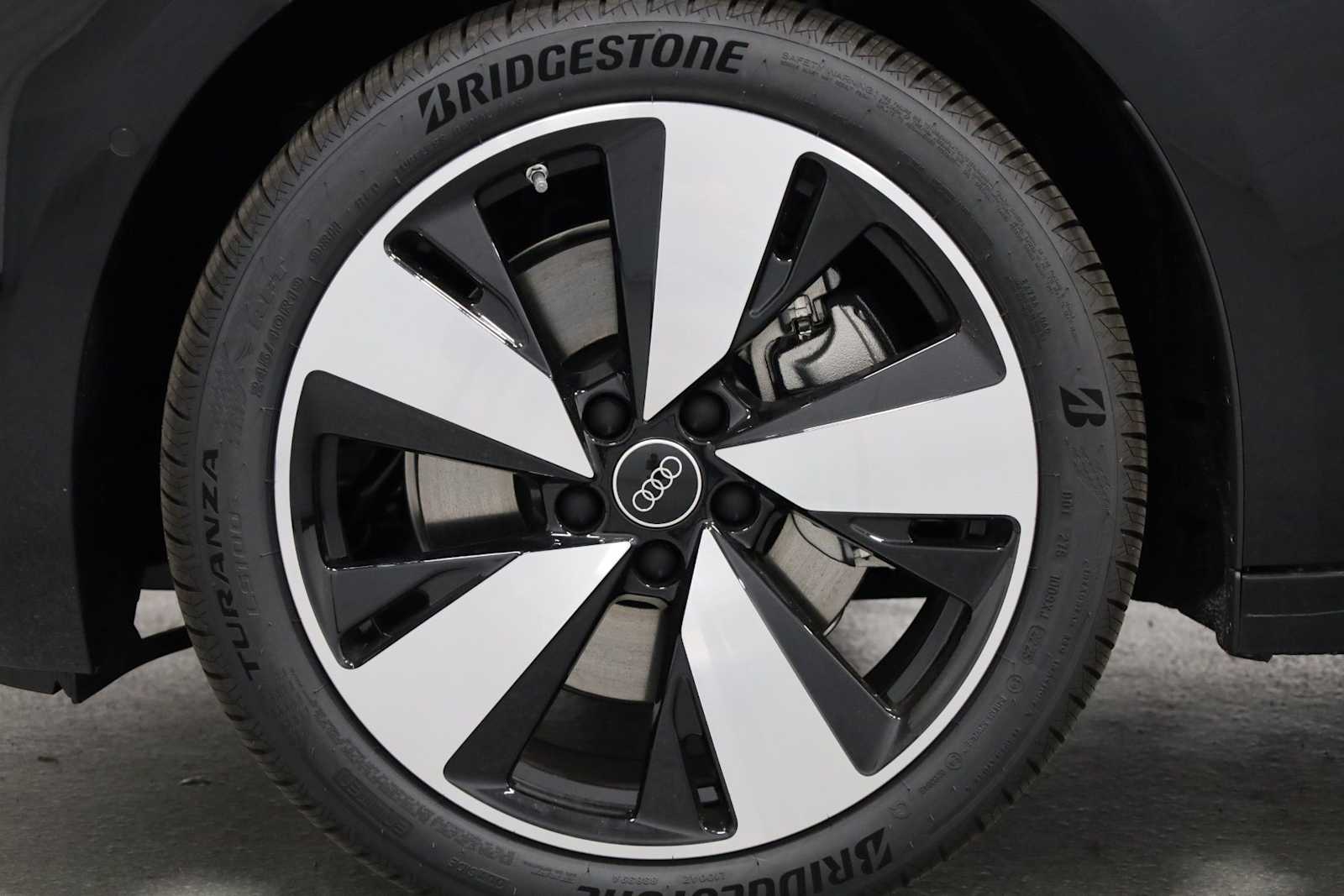 Thumbnail: 2025 Audi A5 - 38