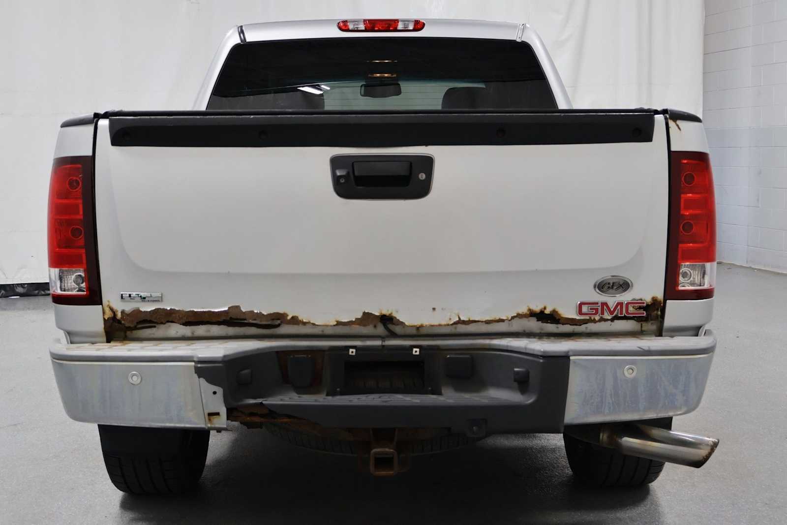 Thumbnail: 2010 GMC Sierra 1500 - 7