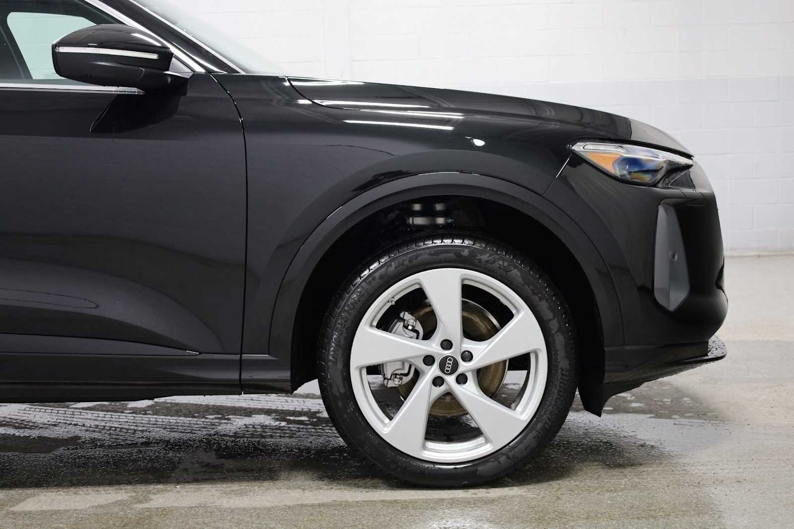 Thumbnail: 2025 Audi Q5 - 11