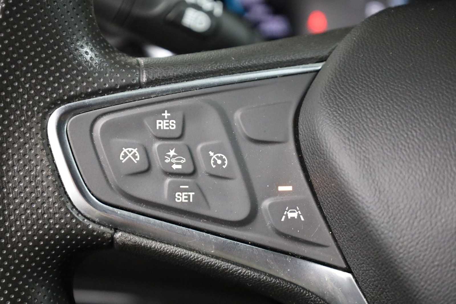 Thumbnail: 2020 Chevrolet Equinox - 23