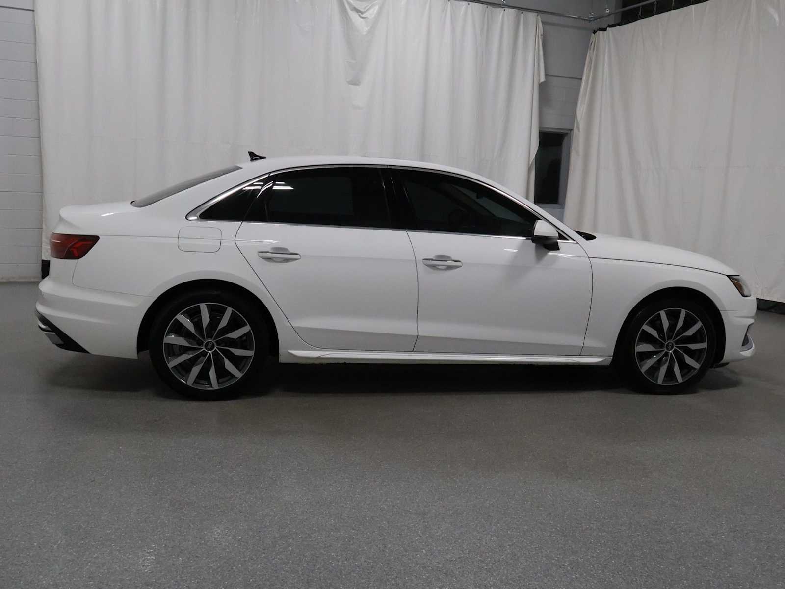 Thumbnail: 2023 Audi A4 - 9