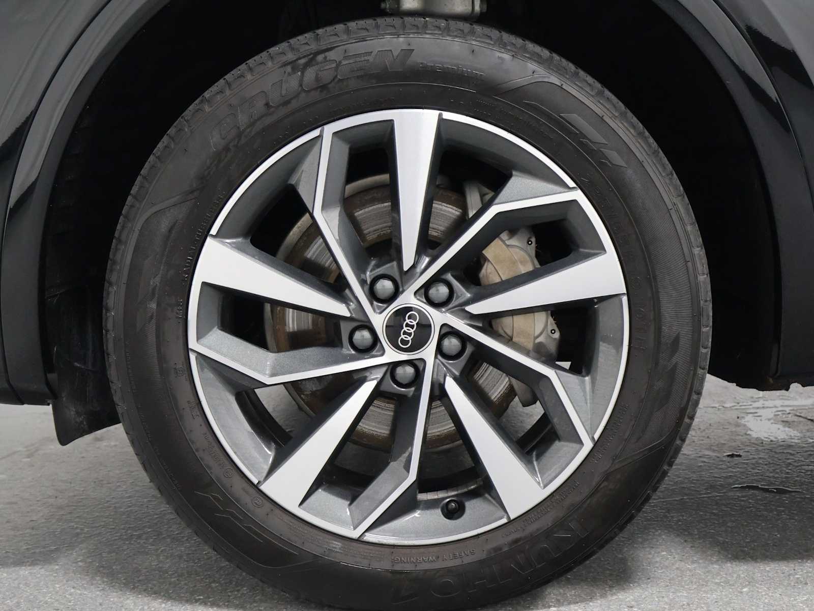 Thumbnail: 2023 Audi Q5 - 37