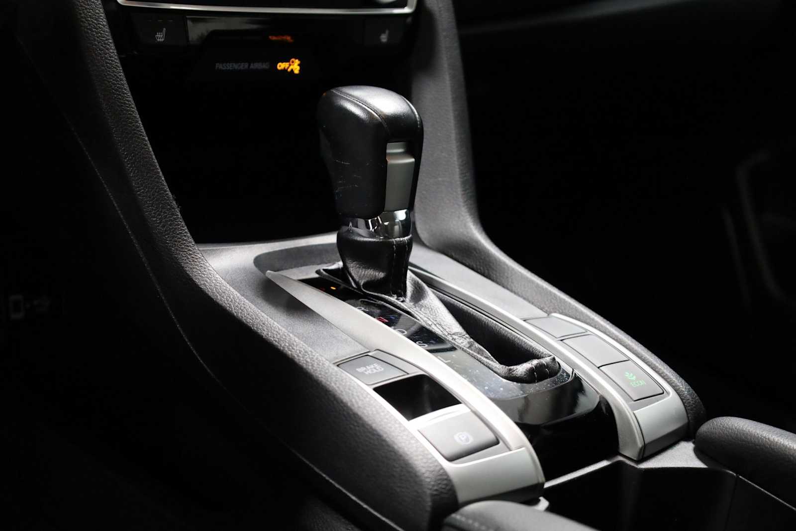 Thumbnail: 2016 Honda Civic - 26