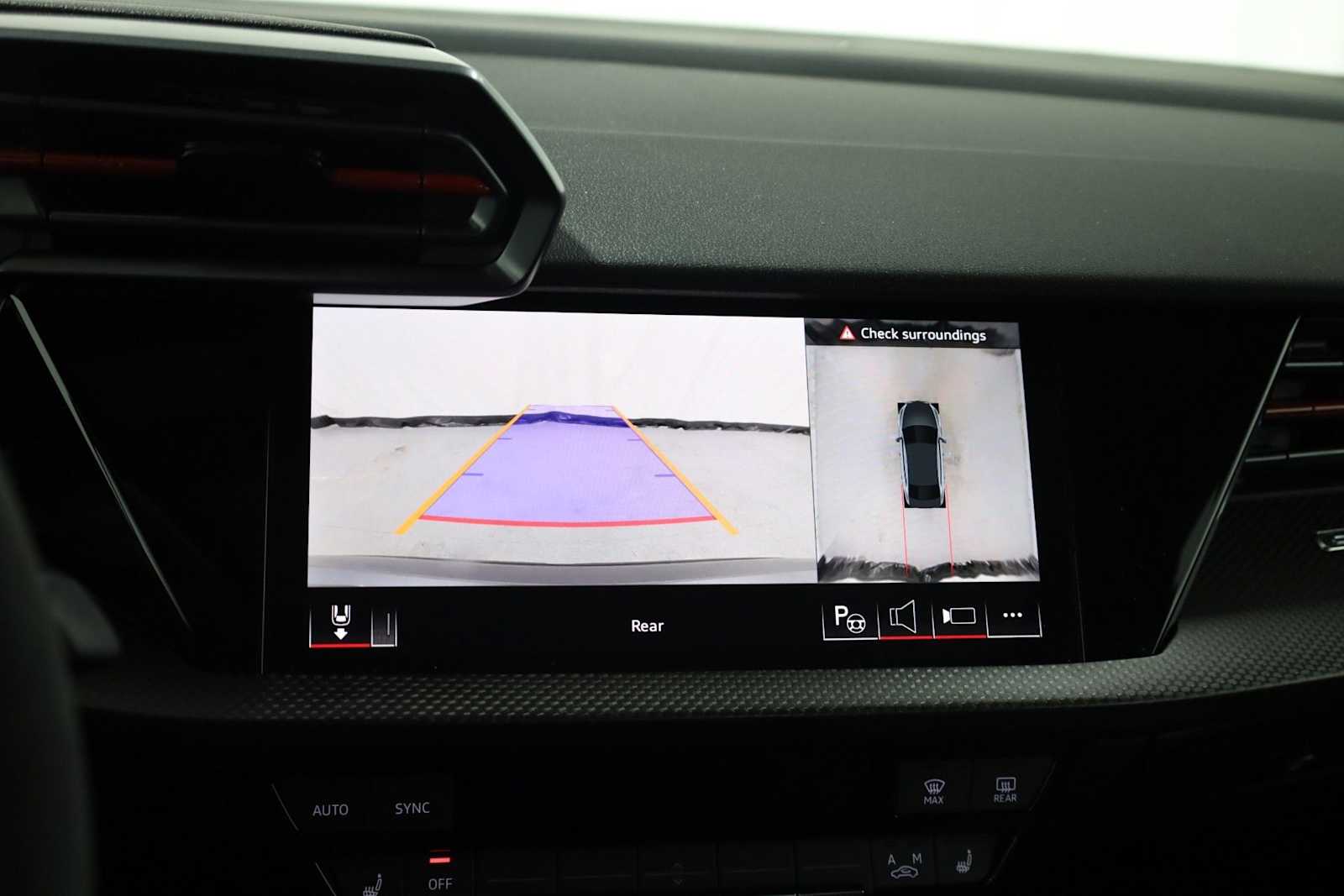 Thumbnail: 2026 Audi RS 3 - 32