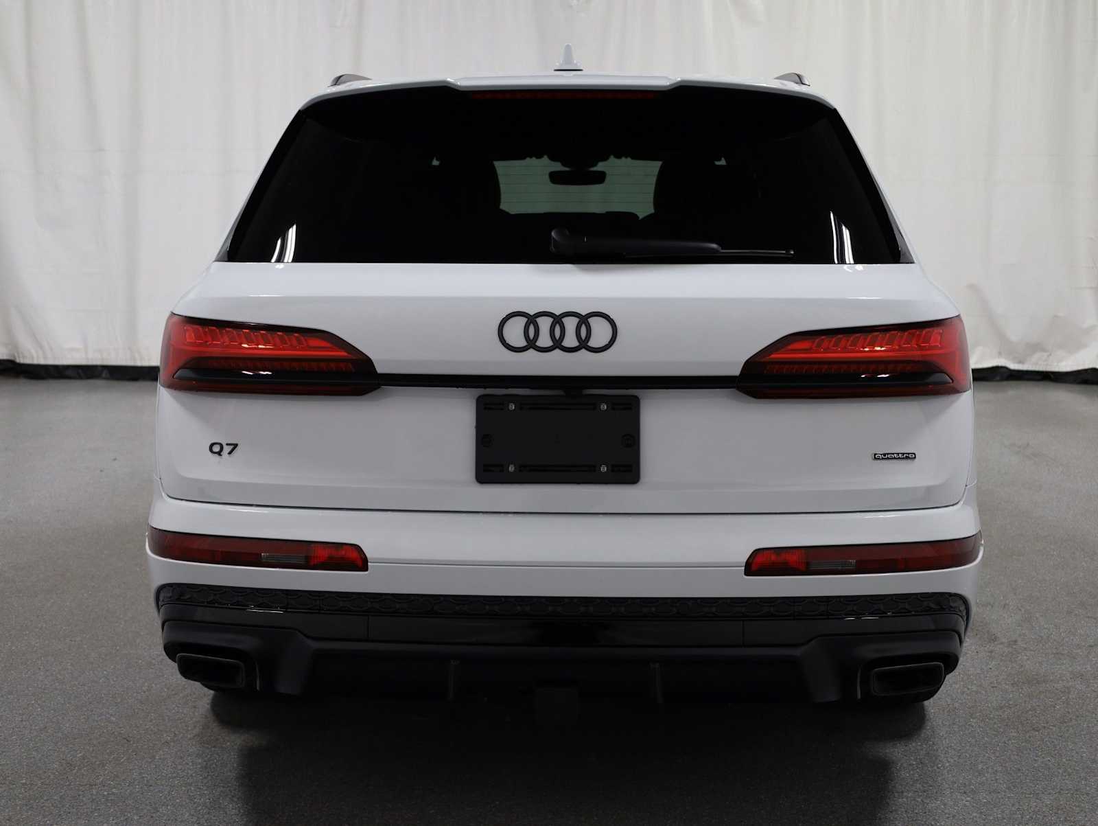 Thumbnail: 2026 Audi Q7 - 7