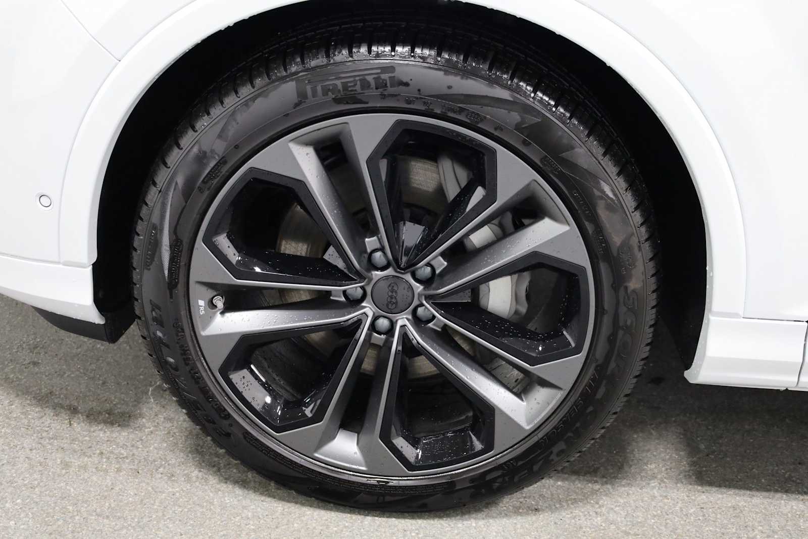 Thumbnail: 2026 Audi Q7 - 38