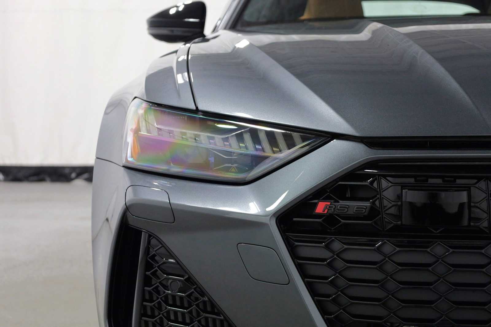 Thumbnail: 2026 Audi RS 6 - 15