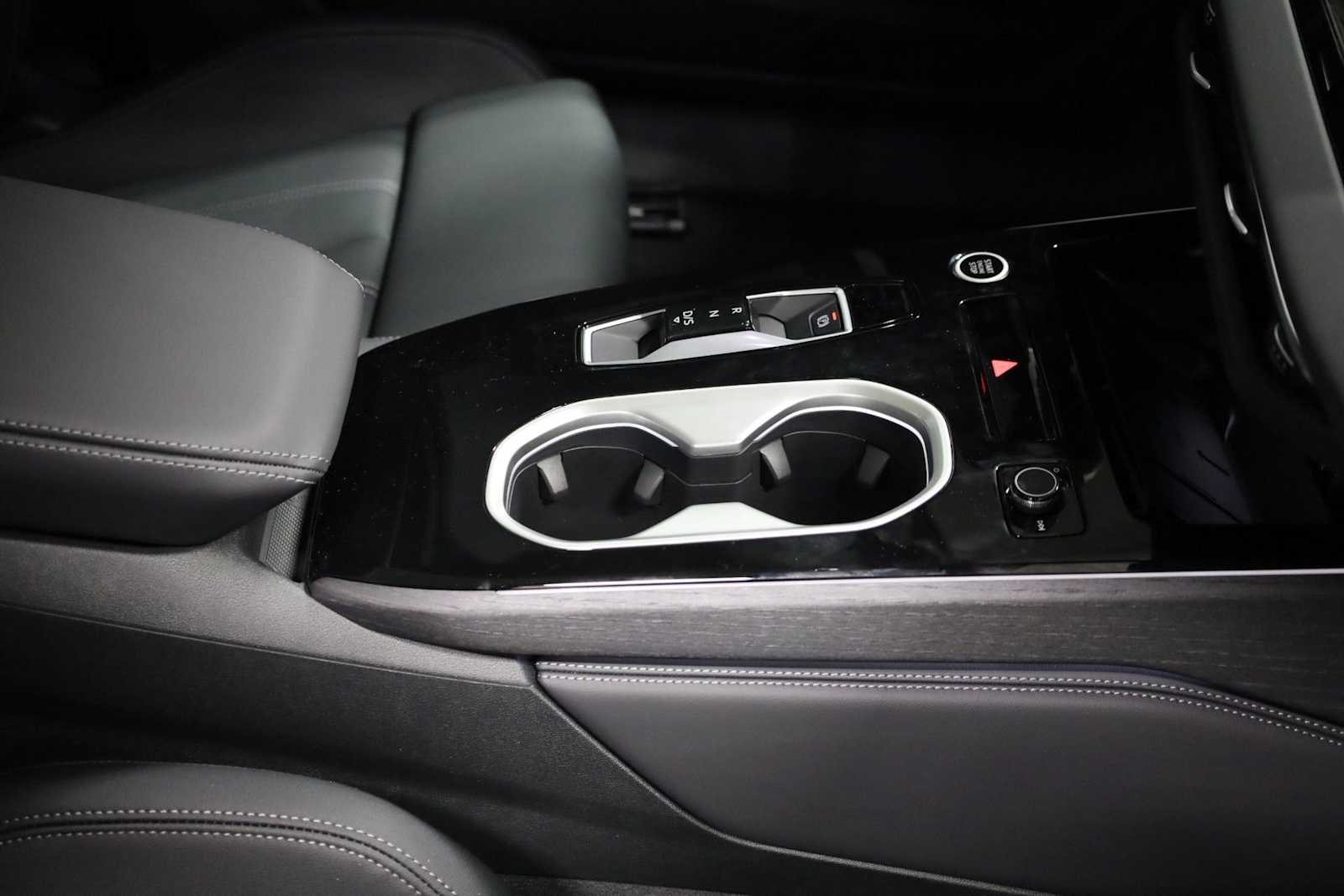 Thumbnail: 2026 Audi A6 - 20