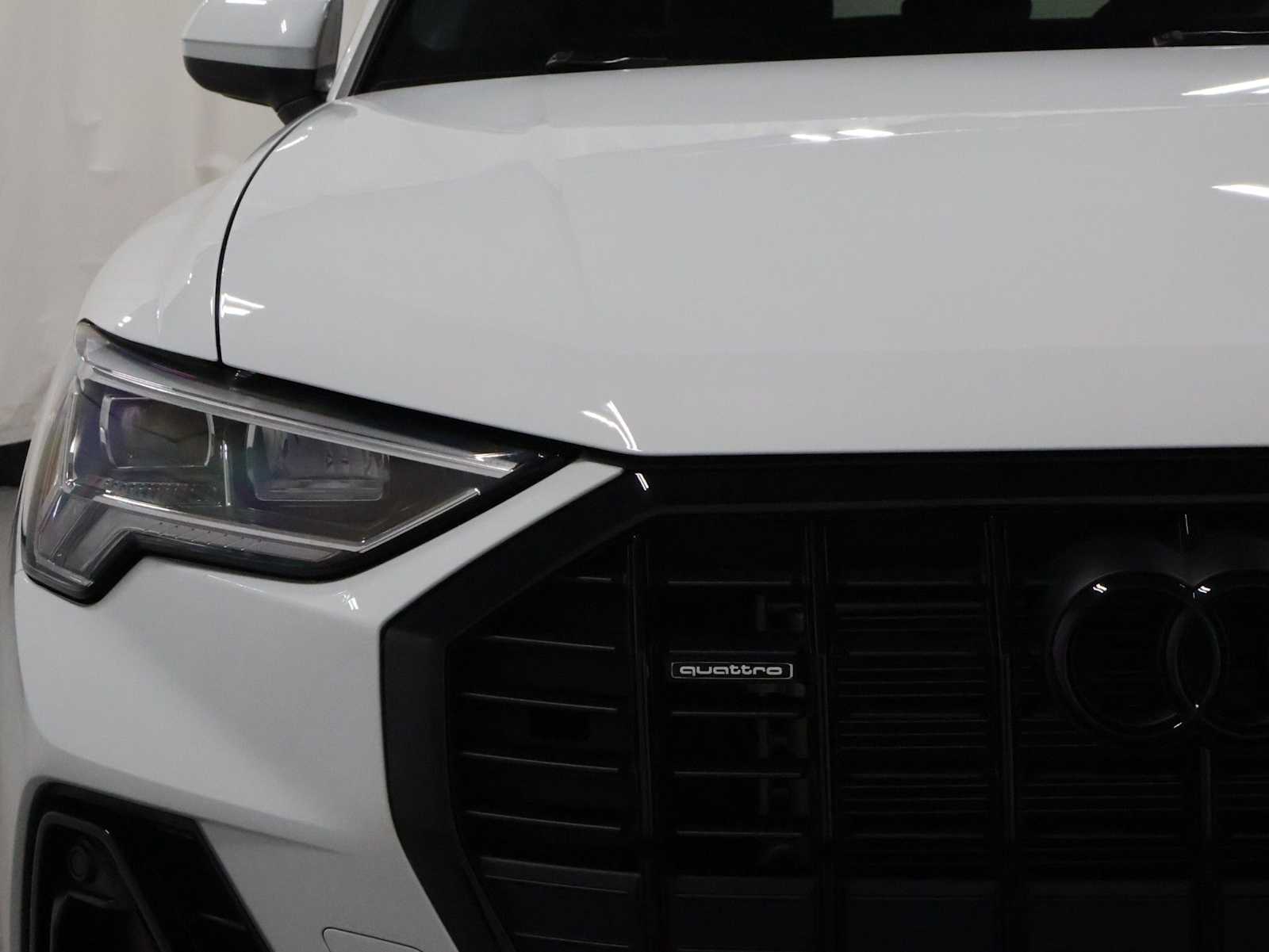 Thumbnail: 2024 Audi Q3 - 15