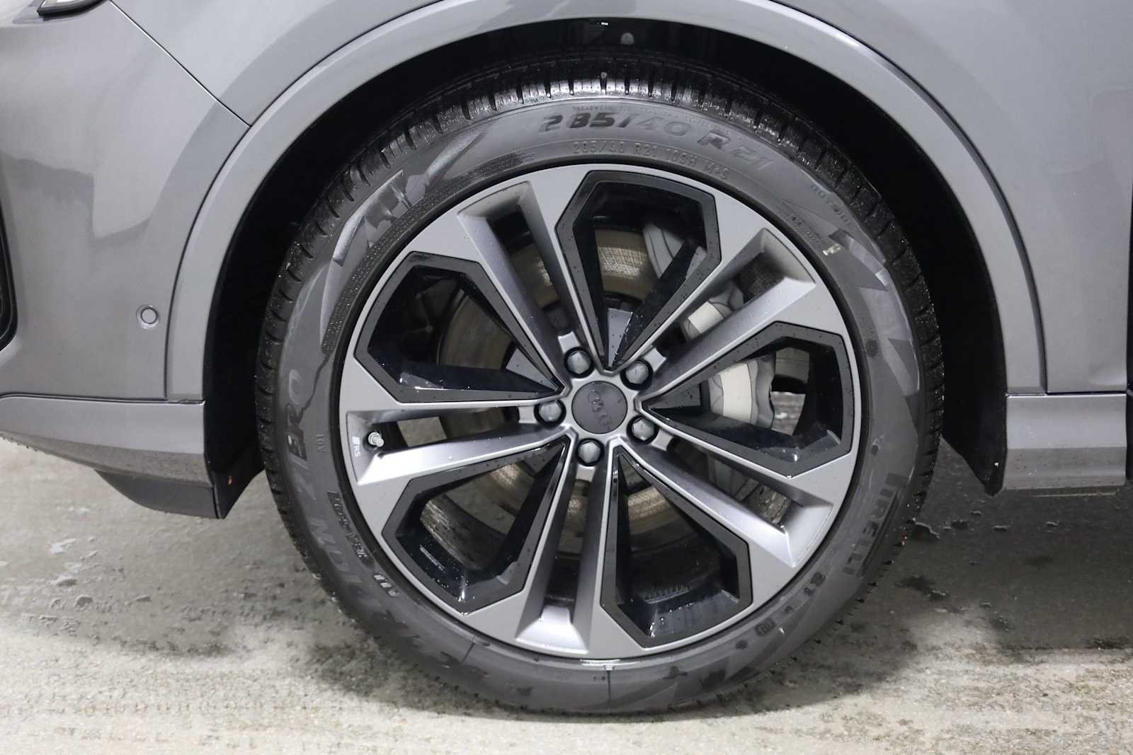 Thumbnail: 2026 Audi Q7 - 34