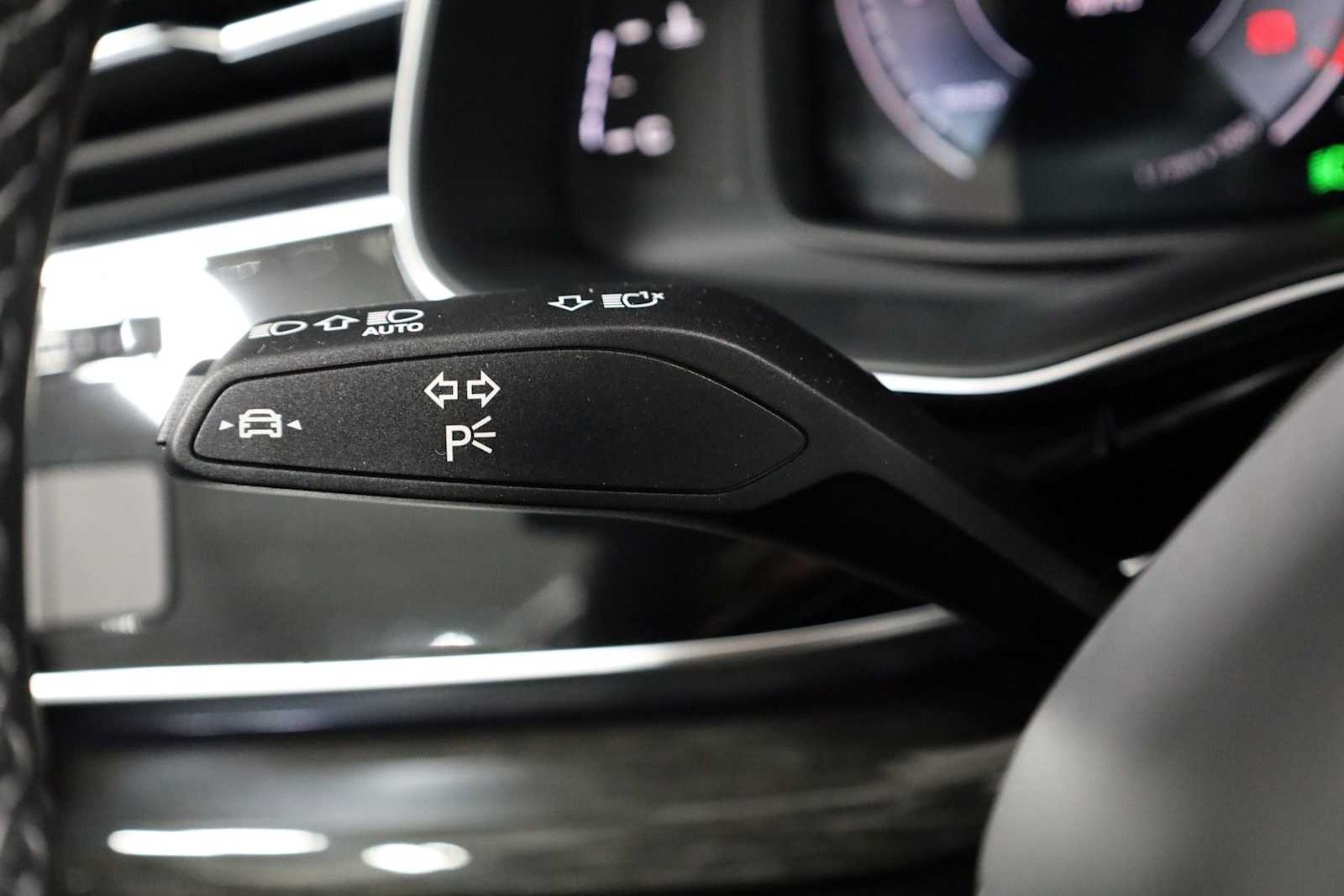 Thumbnail: 2026 Audi Q7 - 28