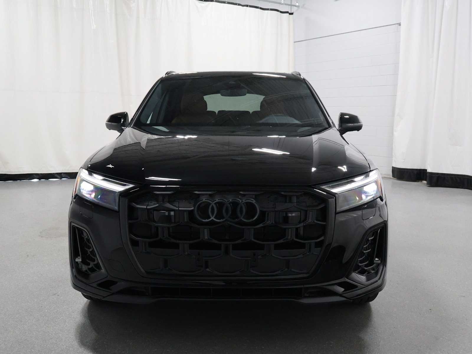 Thumbnail: 2026 Audi Q7 - 12