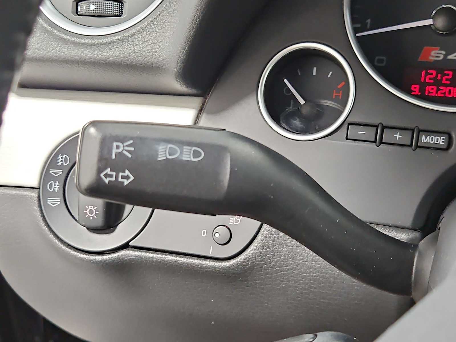 Thumbnail: 2006 Audi S4 - 27