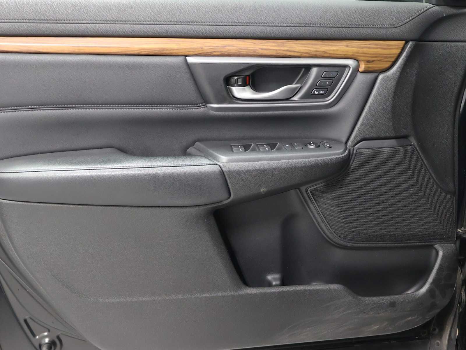 Thumbnail: 2017 Honda CR-V - 16