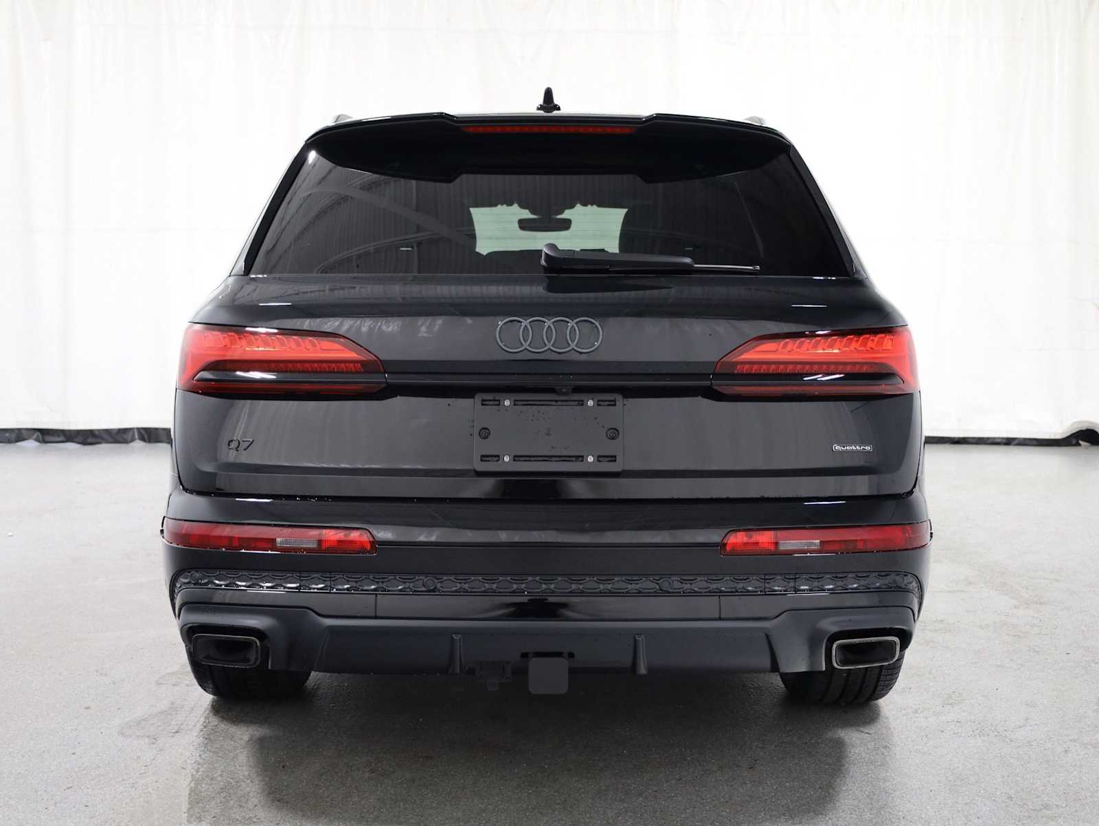 Thumbnail: 2026 Audi Q7 - 7