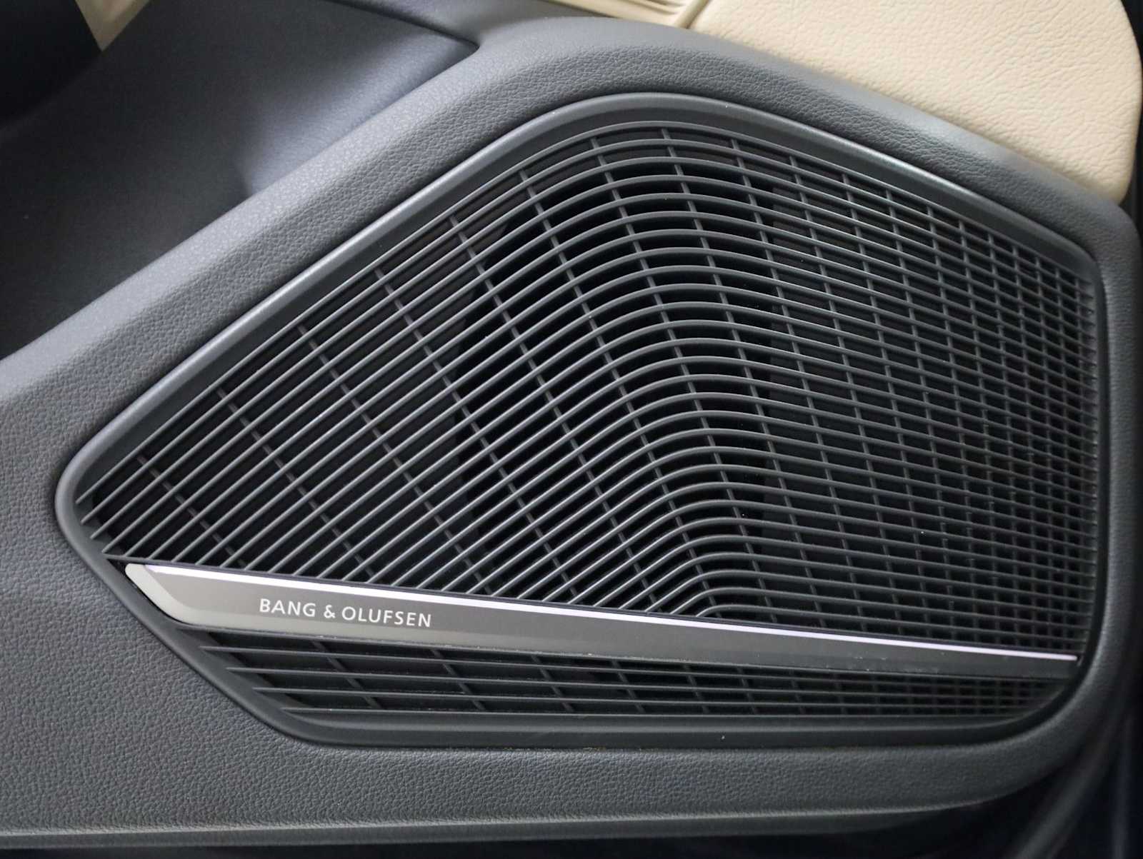 Thumbnail: 2018 Audi A4 - 17