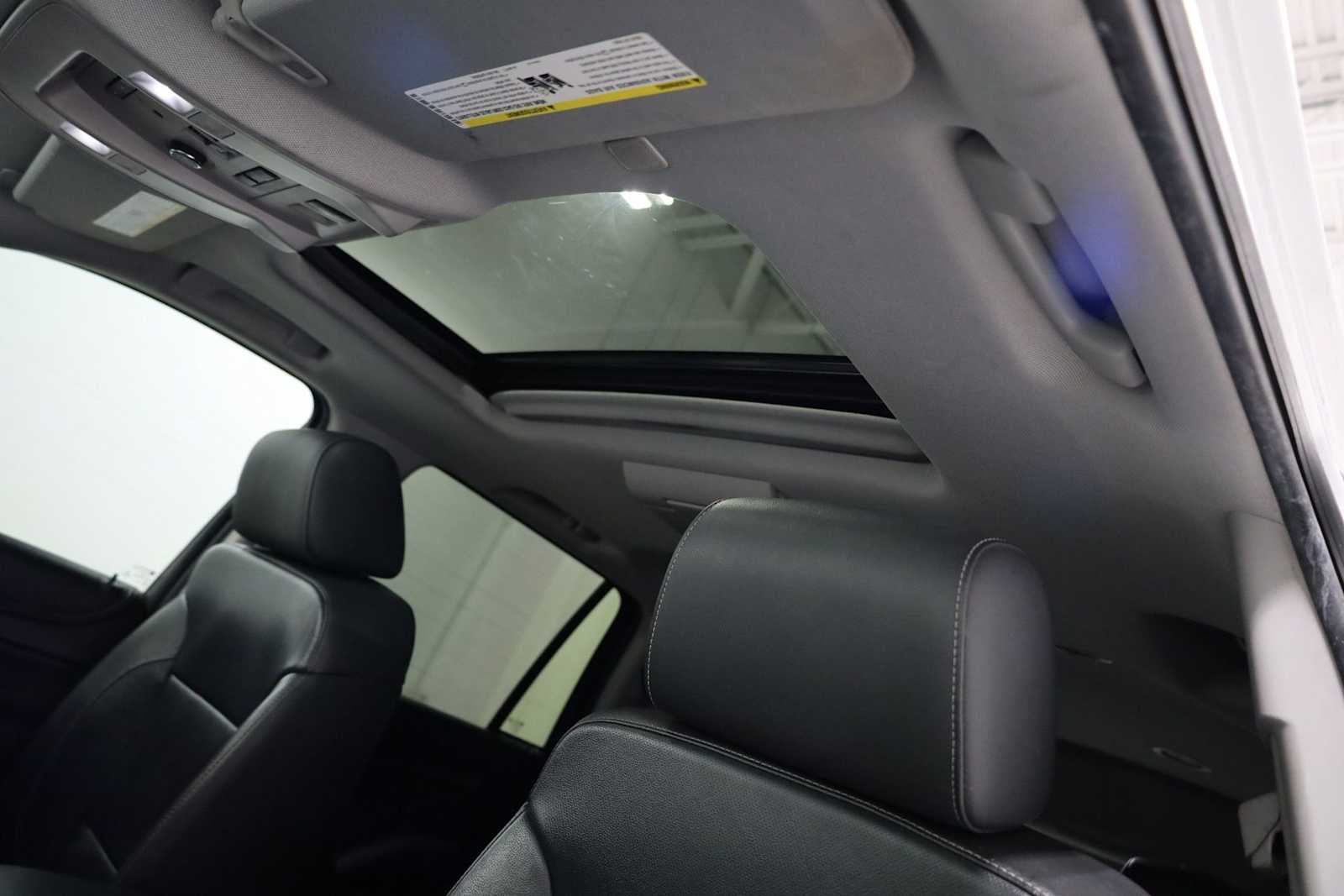 Thumbnail: 2017 GMC Yukon - 19