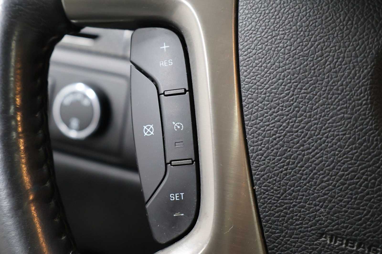 Thumbnail: 2010 GMC Sierra 1500 - 24