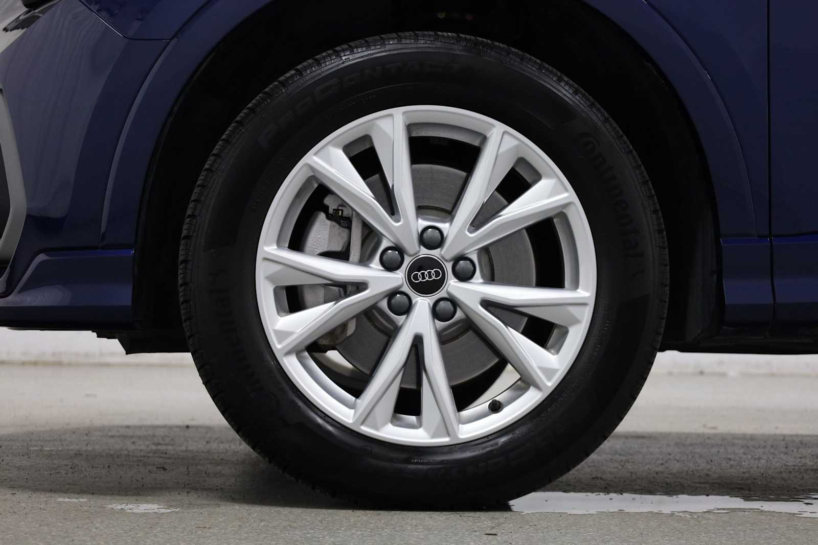 Thumbnail: 2025 Audi Q3 - 36