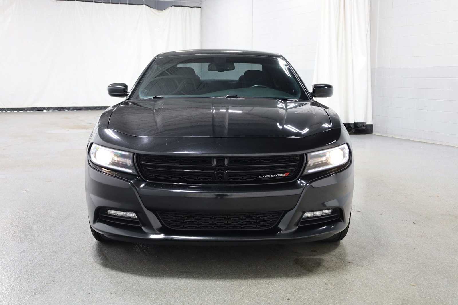 Thumbnail: 2018 Dodge Charger - 14