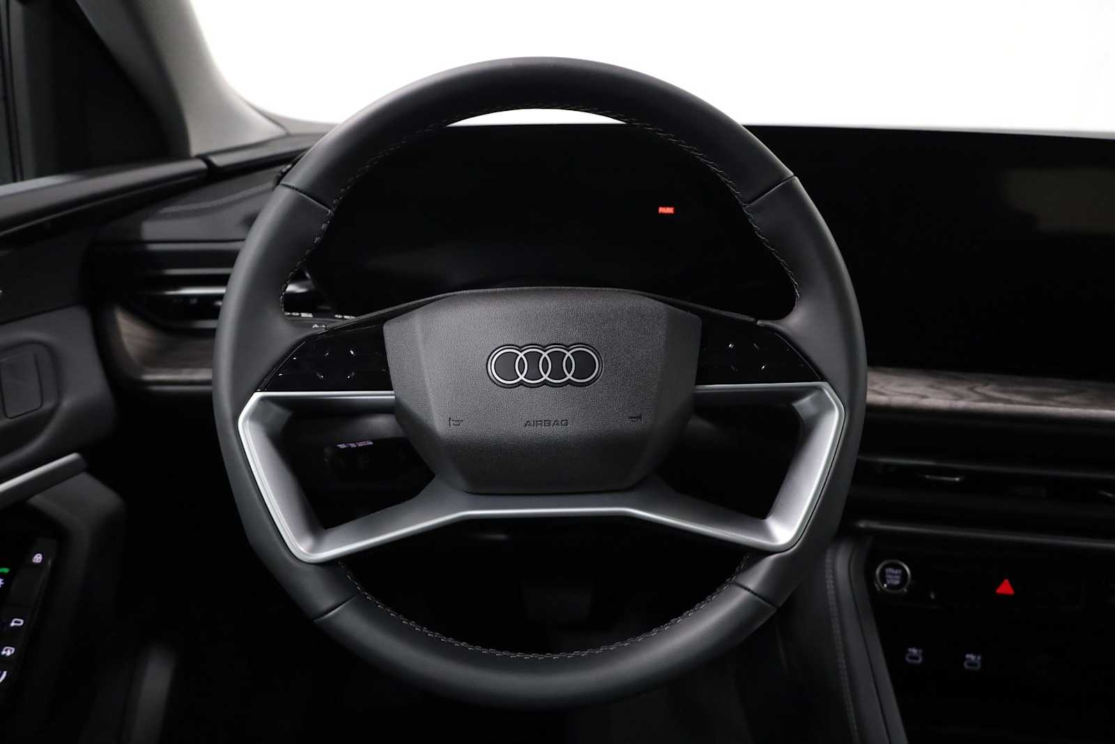 Thumbnail: 2025 Audi Q5 - 22