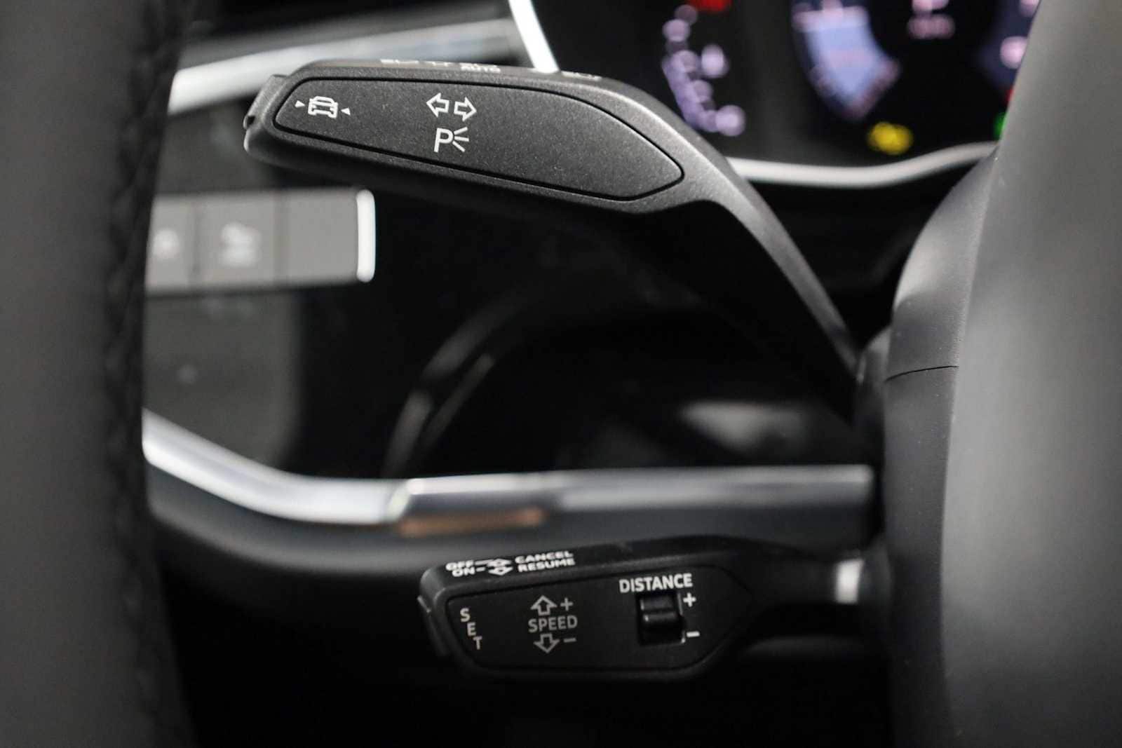 Thumbnail: 2025 Audi Q3 - 28