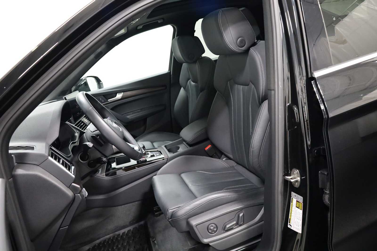 Thumbnail: 2023 Audi Q5 - 5