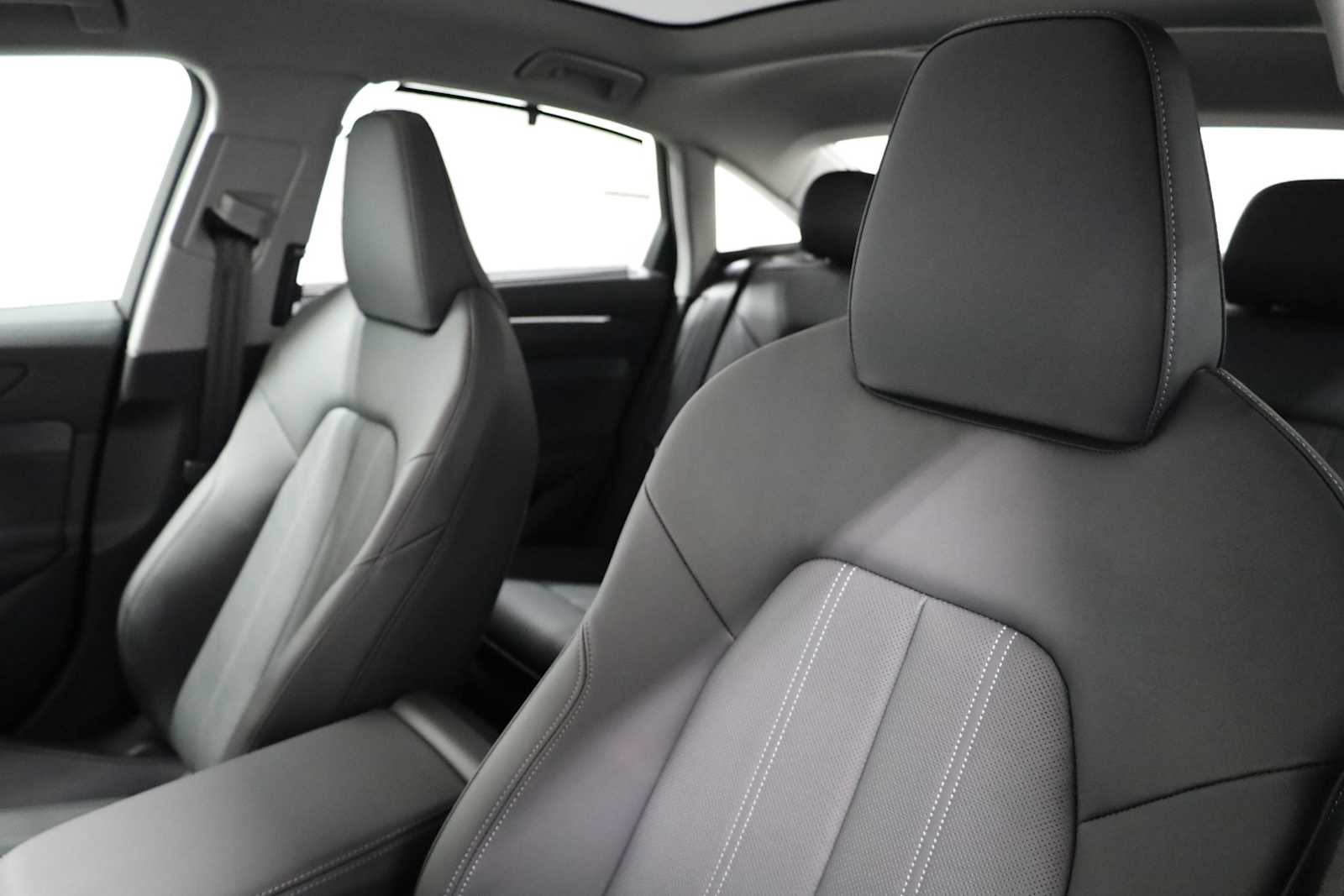 Thumbnail: 2026 Audi A6 - 18