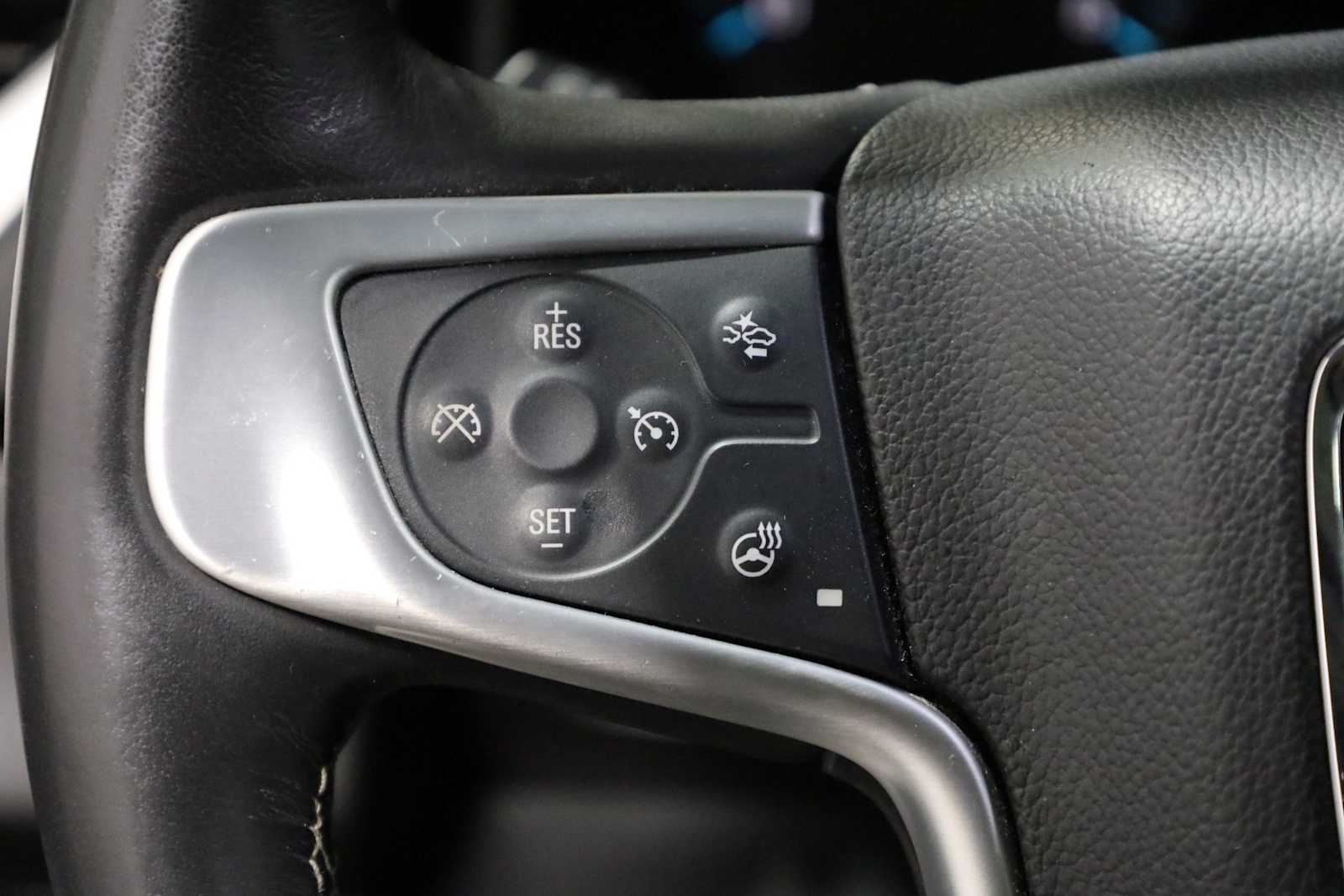 Thumbnail: 2017 GMC Yukon - 25