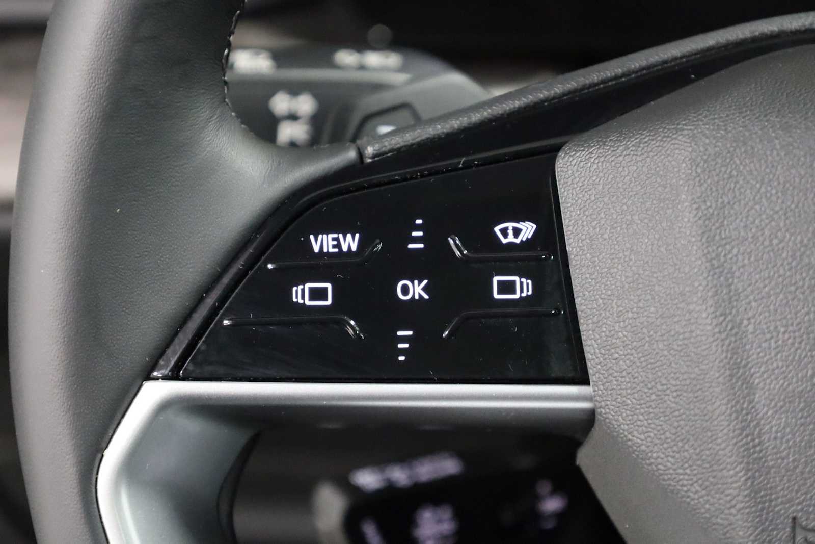 Thumbnail: 2025 Audi Q5 - 25