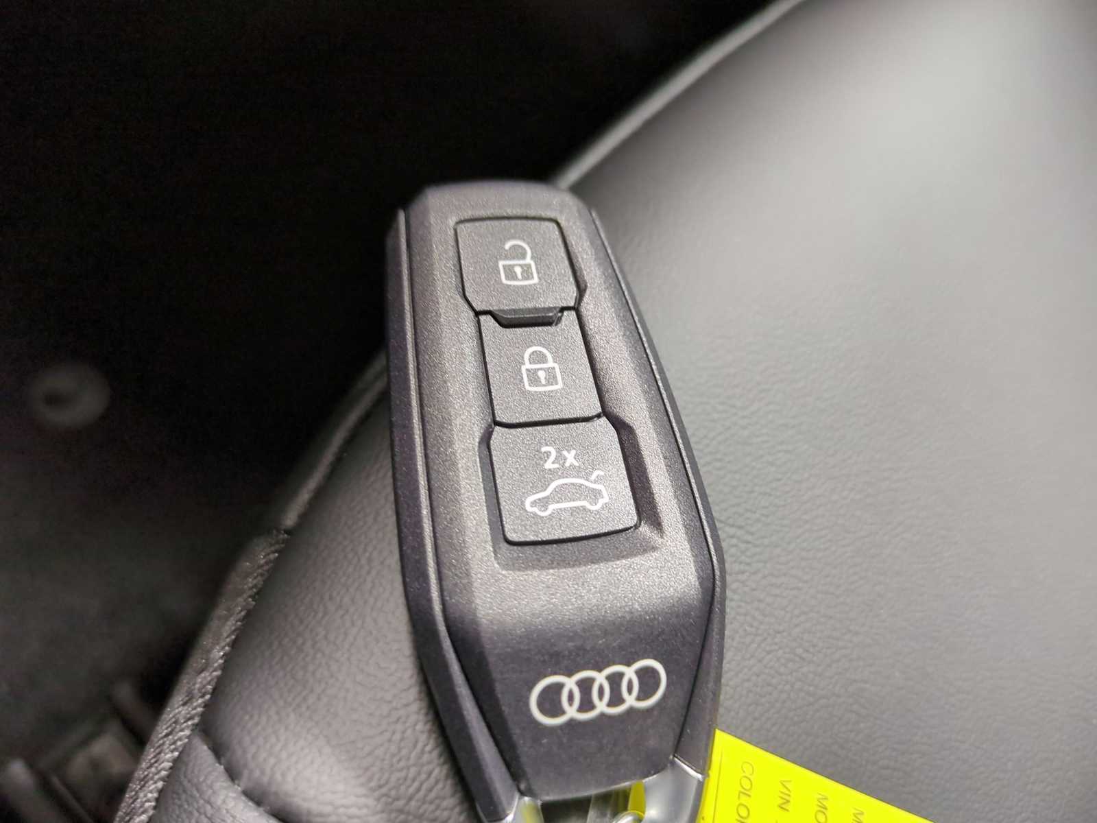 Thumbnail: 2026 Audi Q5 - 41