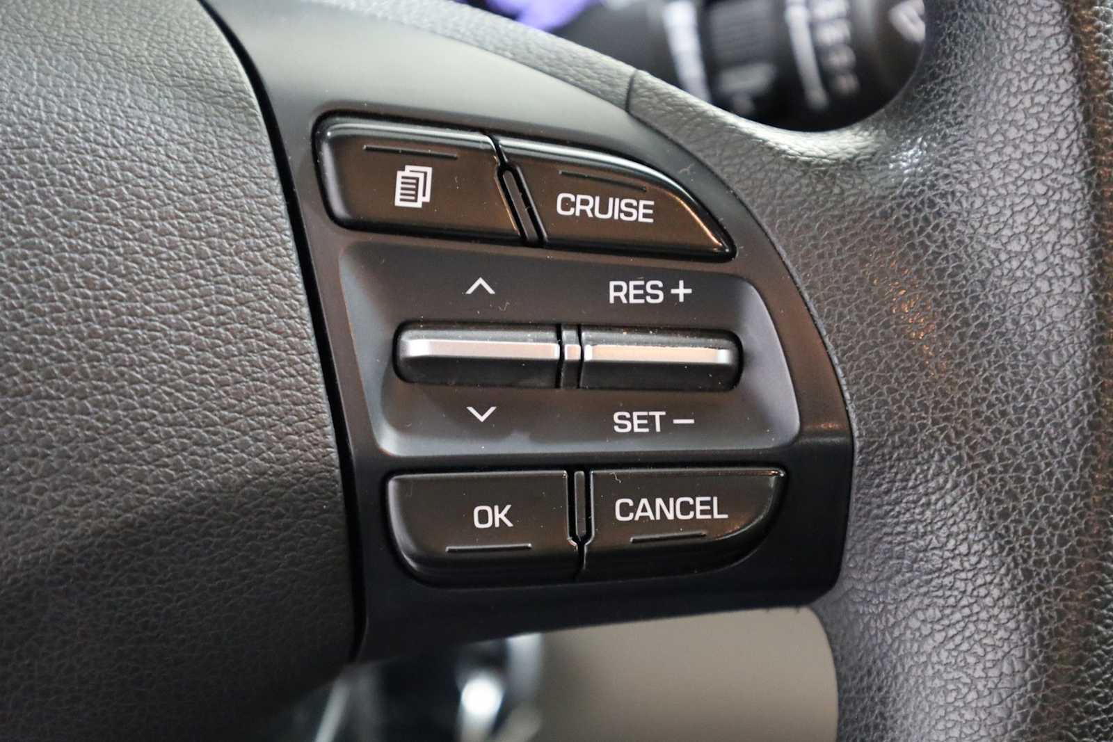 Thumbnail: 2020 Hyundai Elantra - 24