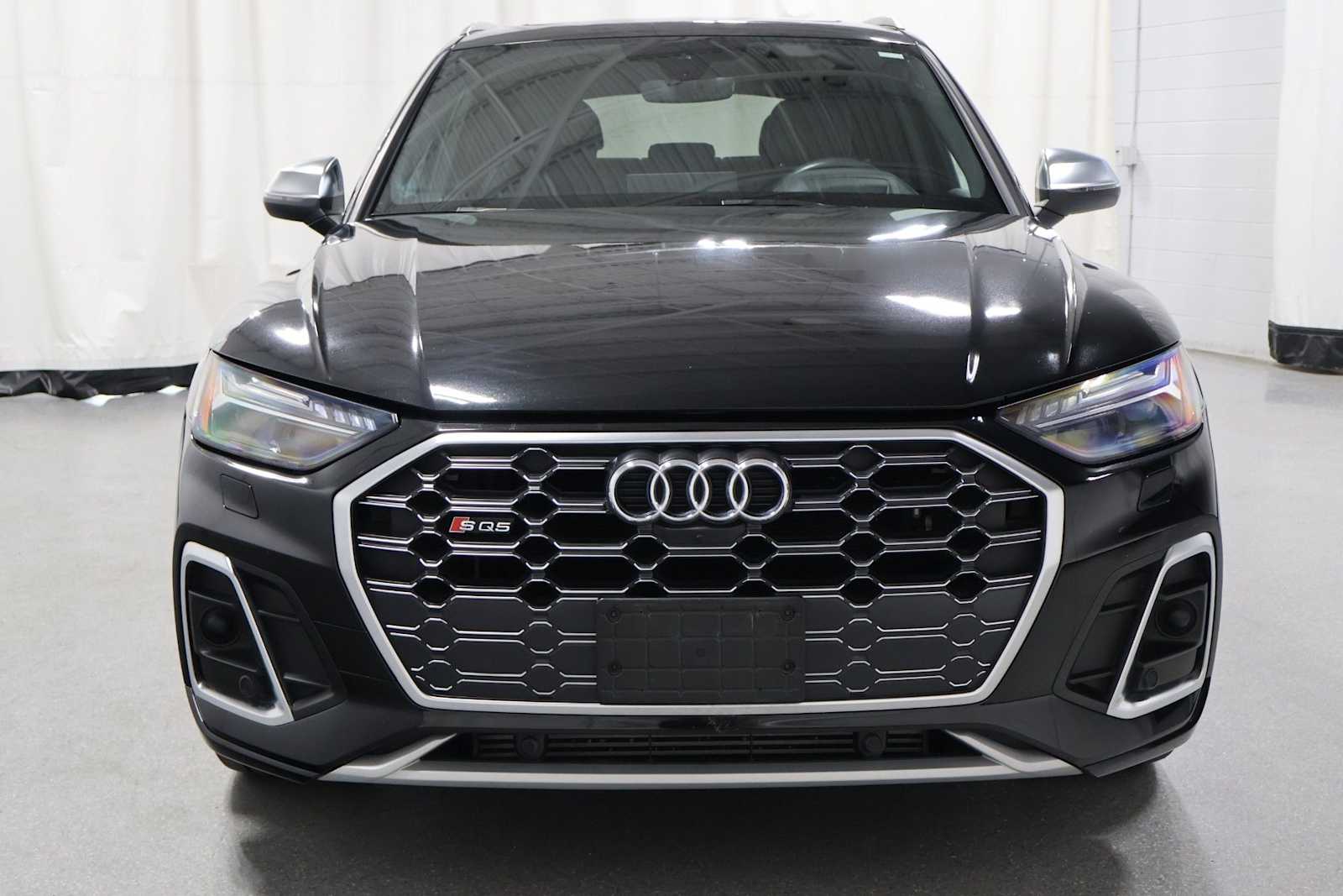 Thumbnail: 2023 Audi SQ5 - 14