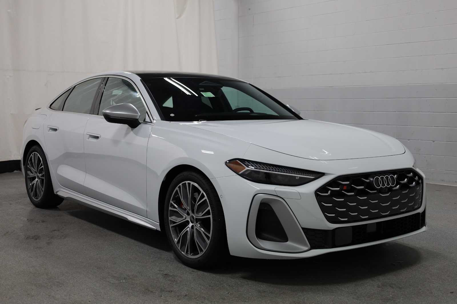 Thumbnail: 2025 Audi S5 - 13