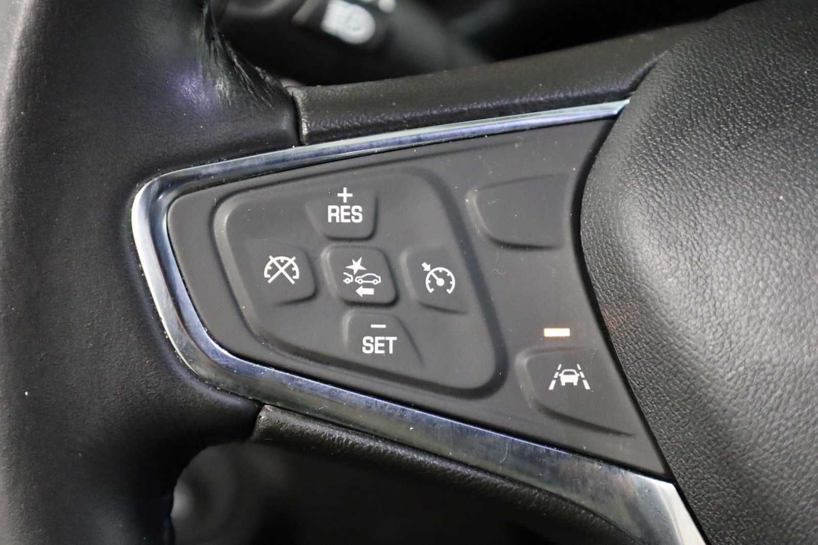 Thumbnail: 2021 Chevrolet Equinox - 23