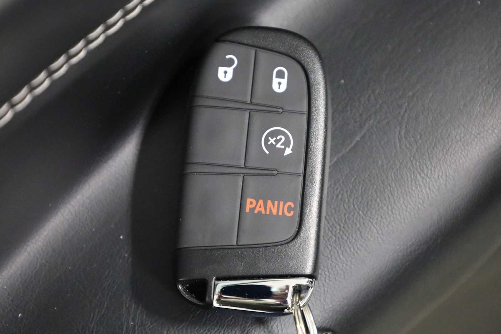 Thumbnail: 2023 Jeep Compass - 41