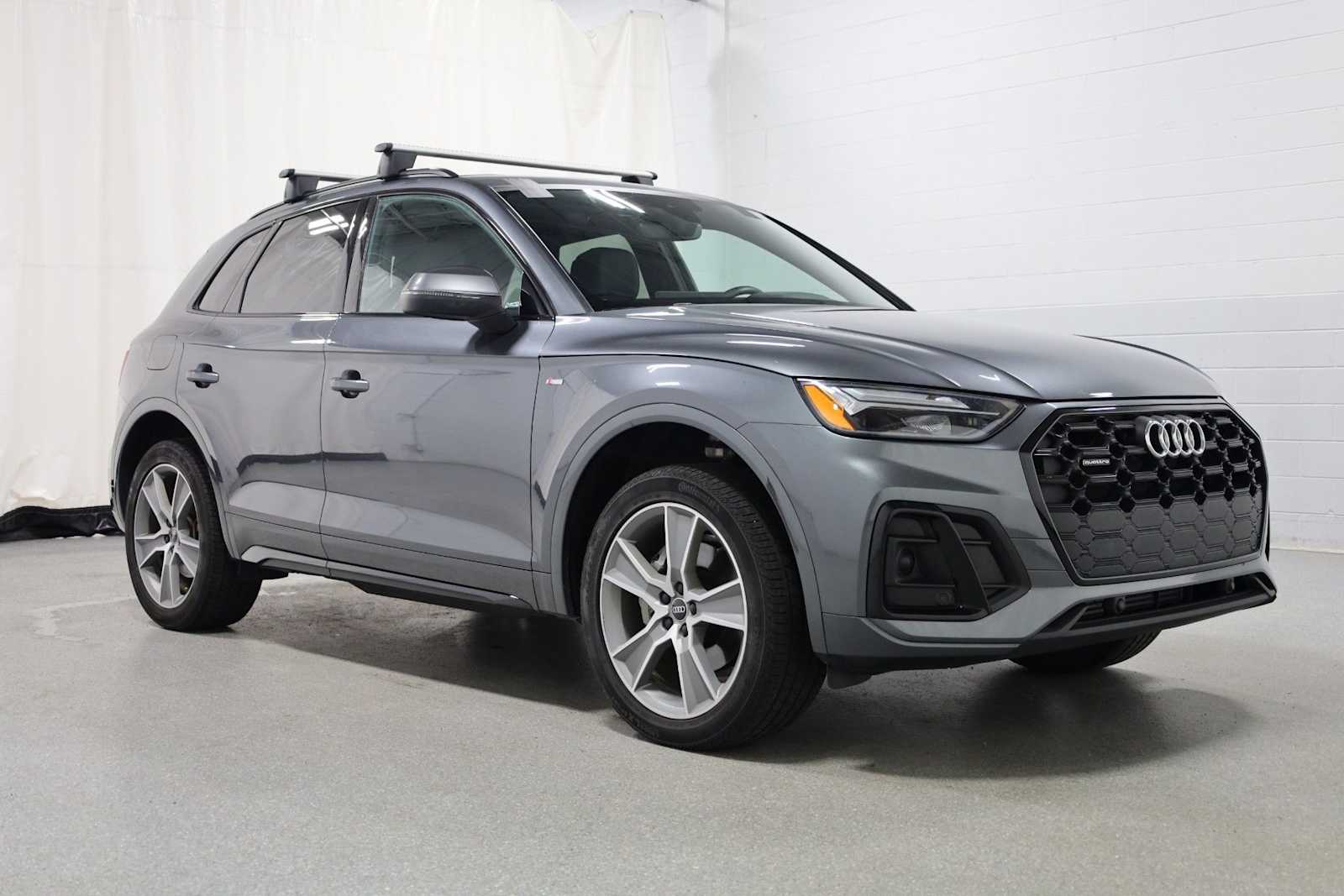 Thumbnail: 2025 Audi Q5 - 13