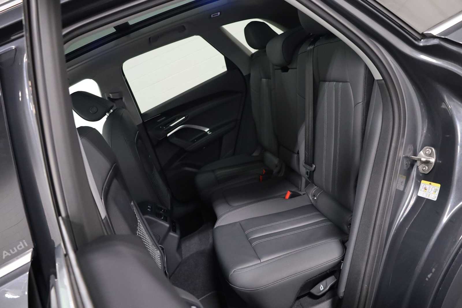 Thumbnail: 2025 Audi Q5 - 34