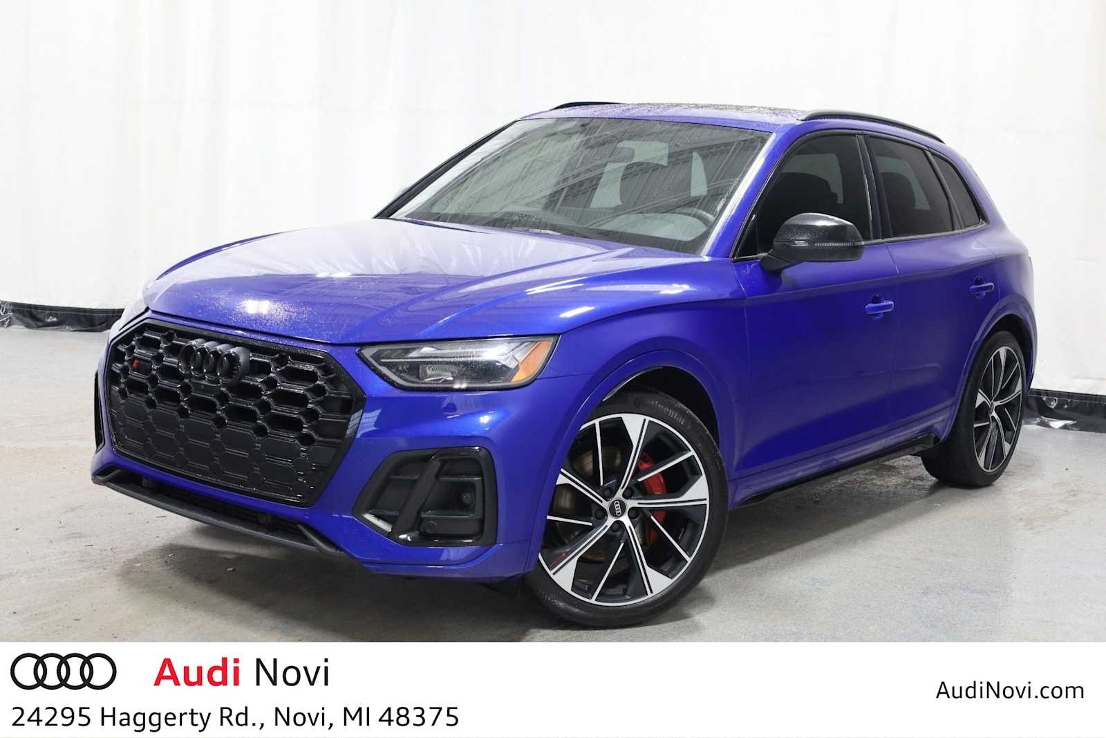 2023 Audi SQ5 Premium Plus's photo