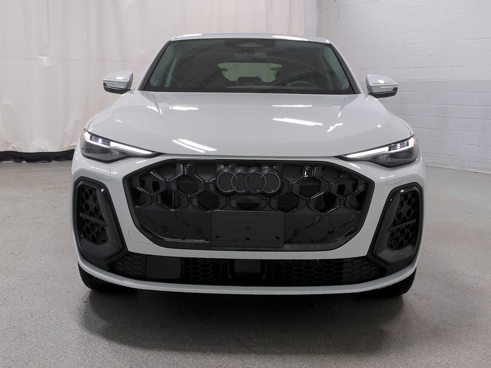 Thumbnail: 2026 Audi Q5 - 14