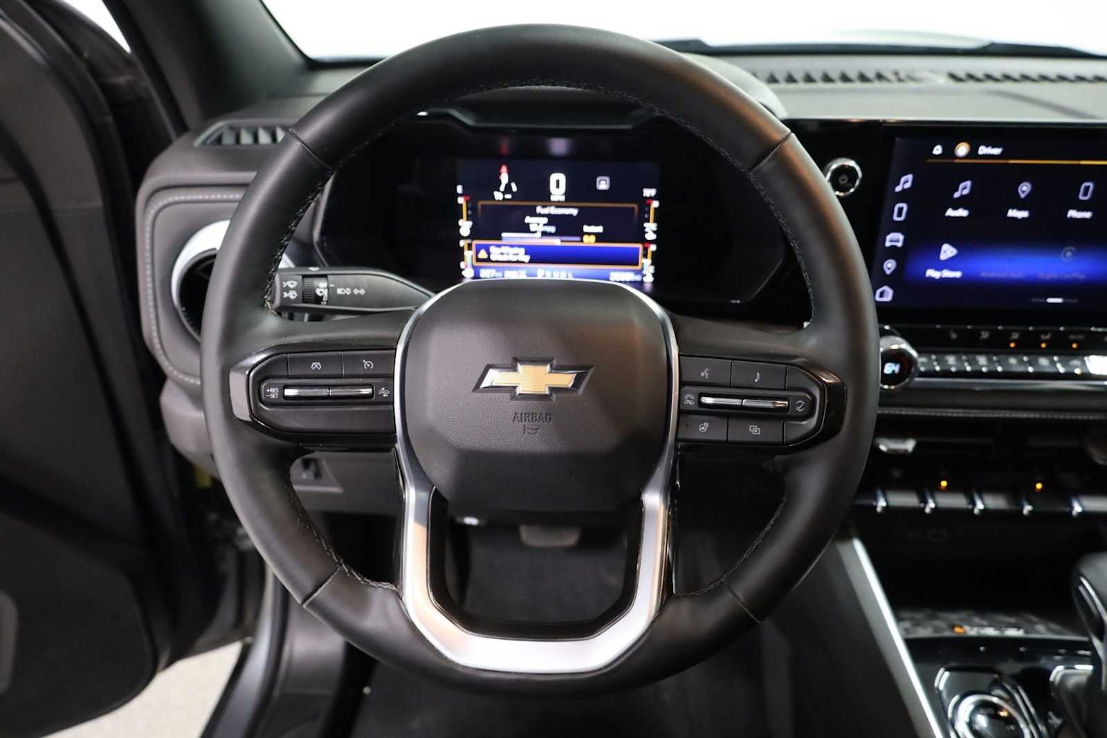 Thumbnail: 2023 Chevrolet Colorado - 21