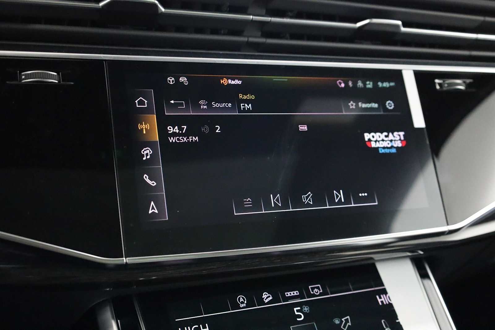 Thumbnail: 2026 Audi Q7 - 30