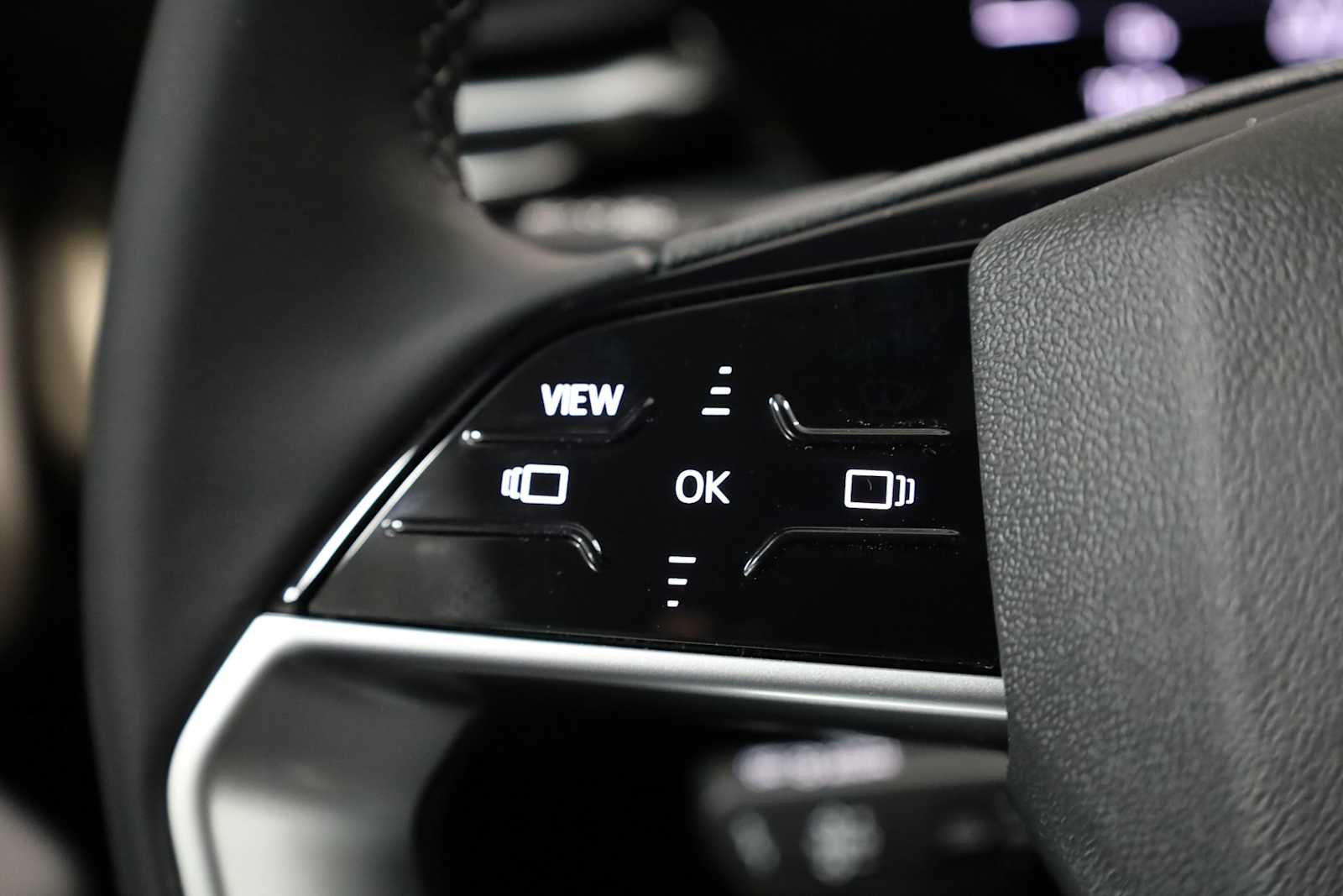 Thumbnail: 2025 Audi Q5 - 25