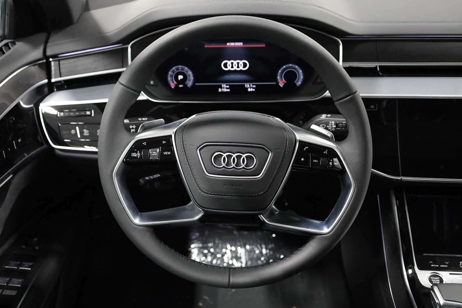 Thumbnail: 2025 Audi A8 - 24