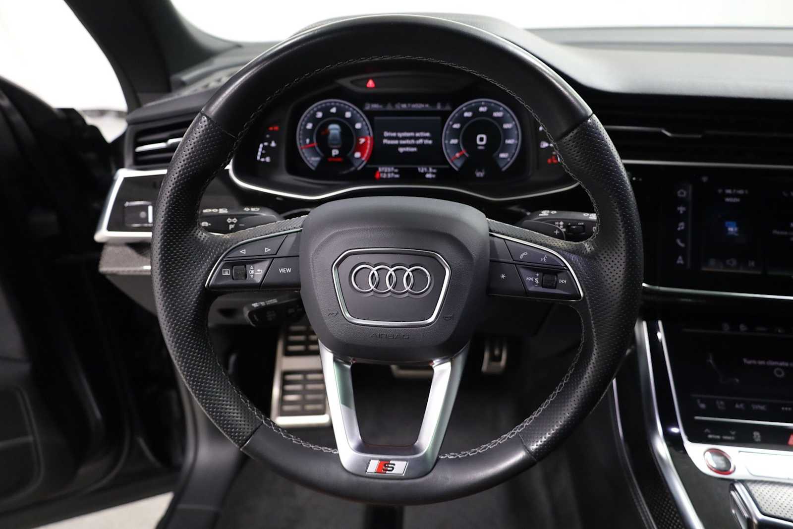 Thumbnail: 2023 Audi SQ8 - 23