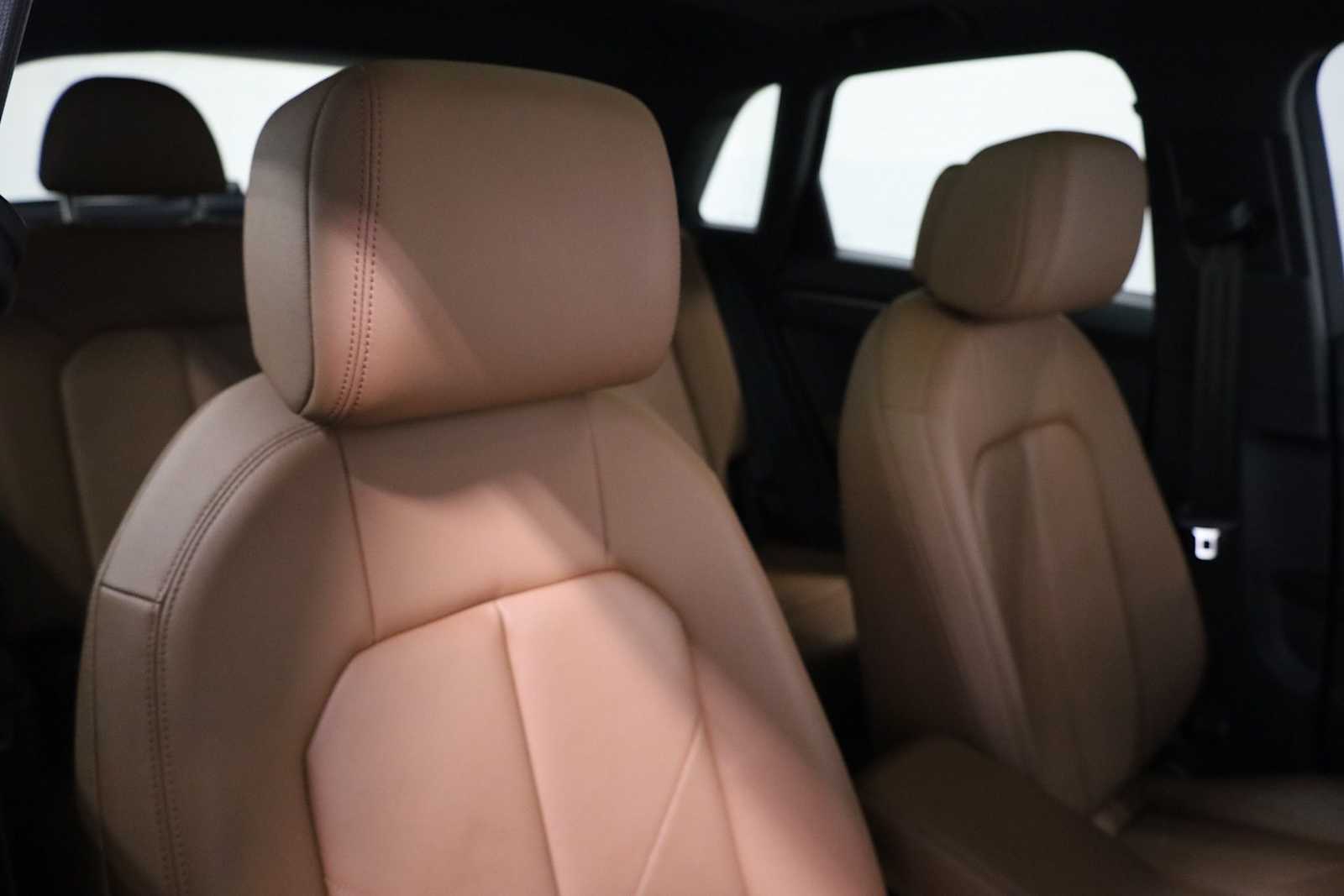 Thumbnail: 2023 Audi Q3 - 21