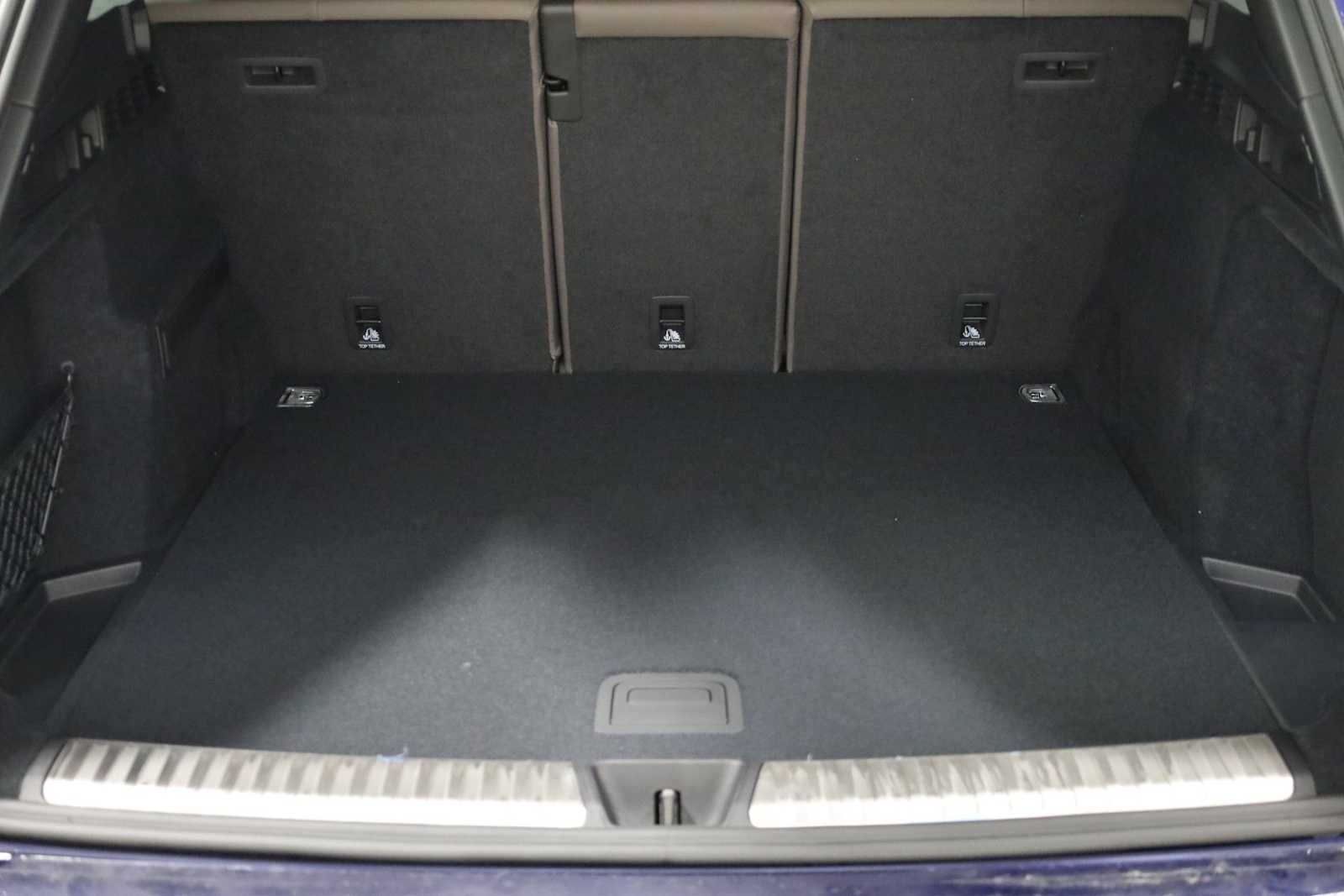 Thumbnail: 2025 Audi Q5 - 39