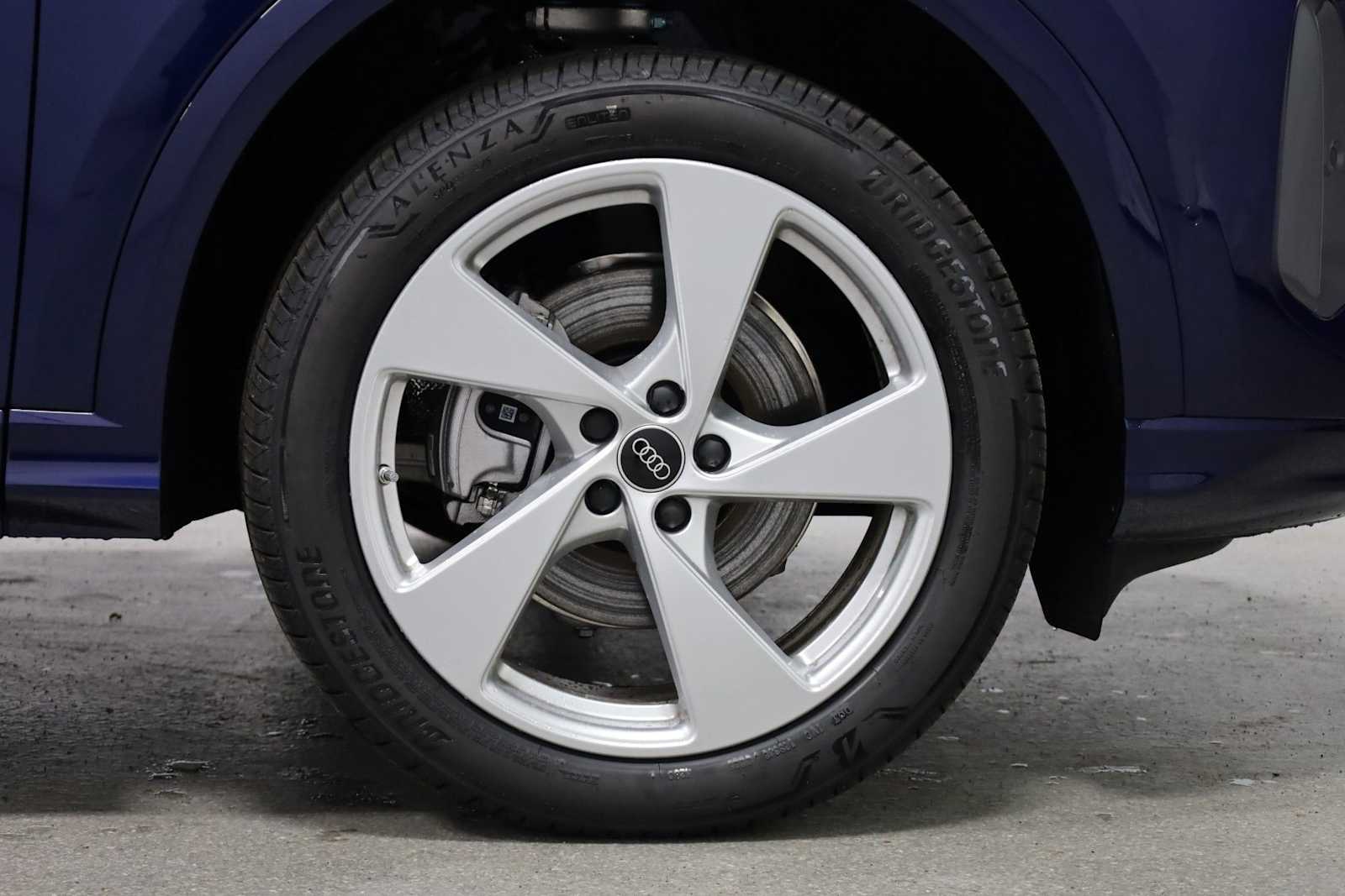 Thumbnail: 2025 Audi Q5 - 12